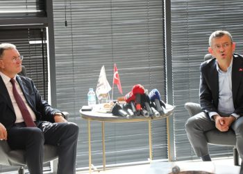 Özgür Özel'den Lütfü Savaş açıklaması: Başka birini koyduğumuzda kaybediyoruz, alternatif bulamadık