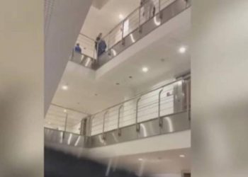 PM'de gerginlik: CHP'li vekil toplantıya zorla girmeye çalıştı