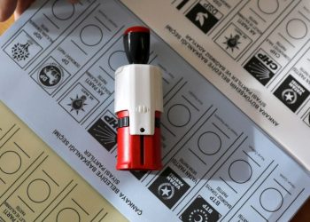 Partilerin oy pusulasındaki yerleri belli oldu