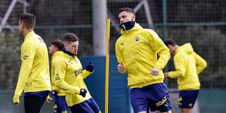 Rade Krunic, Fenerbahçe'ye transfer sürecini anlattı