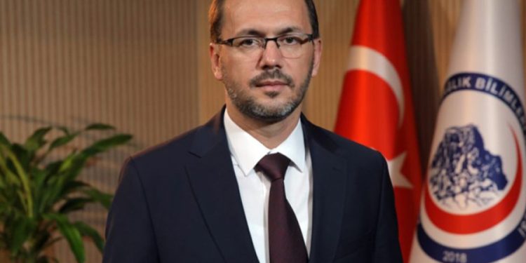 Rektörden şaşırtan itiraf: ‘Ben de alamıyorum, torpil yaptırıyorum’