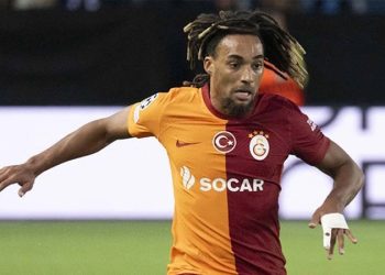 Sacha Boey yuvadan uçuyor