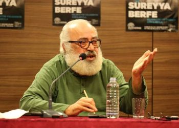 Şair ve yazar Süreyya Berfe hayatını kaybetti