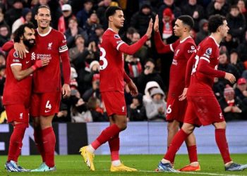 Salah tarihe geçti, 6 gollü müthiş maçı Liverpool kazandı