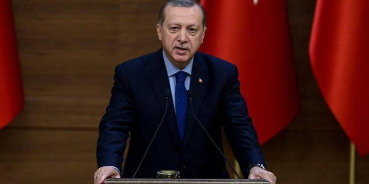 Saymaz: Erdoğan, Özel ve Karamollaoğlu'nu düşmanlaştırarak yerel seçim hesabı yapıyor