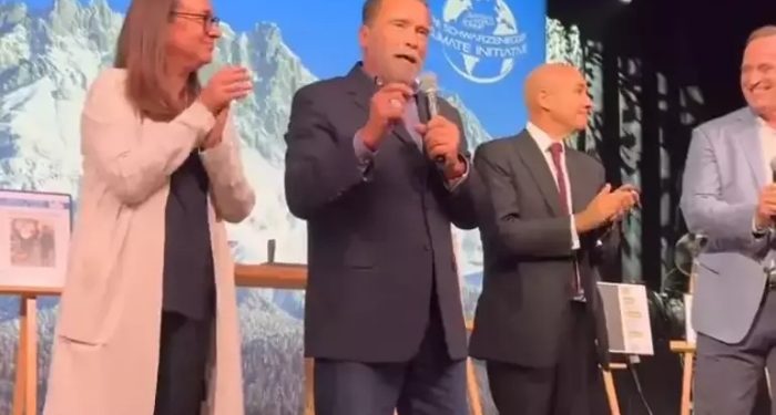 Schwarzenegger’in ‘gümrüğe takılan’ saati açık artırmada 270 bin Euro’ya satıldı