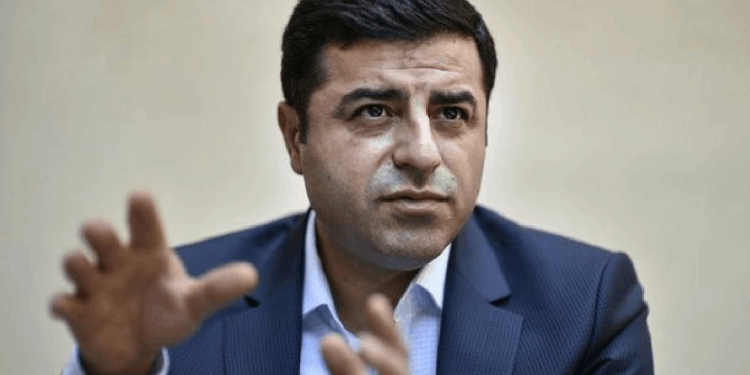Selahattin Demirtaş’ı doğruladı: 'Başbakan, bakanlar düzeyinde görüşmeler yapıldı'