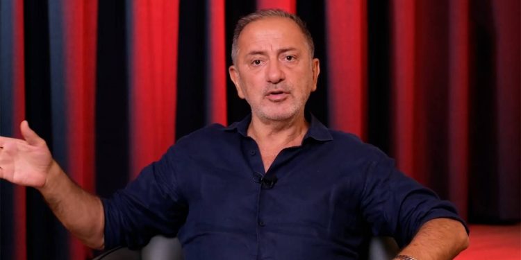 Sen köpek gibi ayağına gitmişsin, o da şartlarını dayatmış, sen de kabul etmişsin; nokta