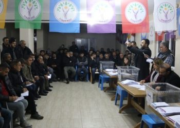 Şirnex'te halk oylamasına katılanlar: Hilelere rağmen belediyeyi alacağız