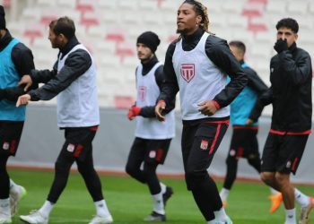 Sivasspor, Galatasaray mesaisini bitirdi