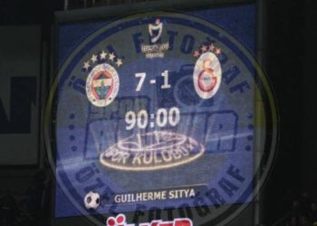 Skorbordda bir süreliğine Konyaspor yerine Galatasaray logosu yer aldı