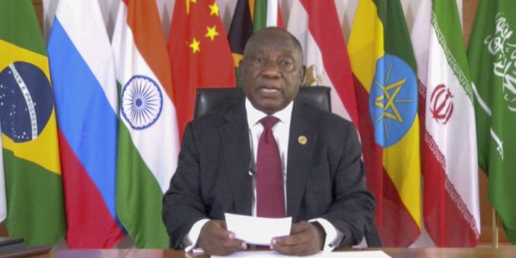 Suudi Arabistan, BAE, İran, Mısır ve Etiyopya BRICS’e katılımı teyit etti; Arjantin vazgeçti