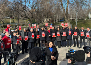 TBMM önünde "vergide adalet" talebi