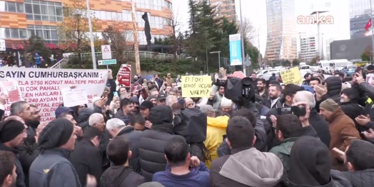 TOKİ mağdurları eylem yaptı: ‘Mağdurlar burada, Murat Kurum nerede?’