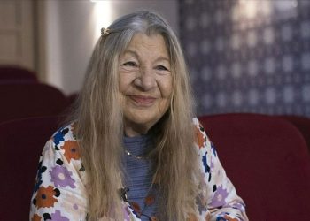 Tiyatro sanatçısı Ayla Algan, hayatını kaybetti