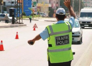 Trafik cezalarında indirimli ödeme süresi 1 aya uzatıldı