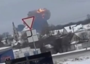 Ukraynalı 65 savaş esiri taşıyan Rus uçağı düştü