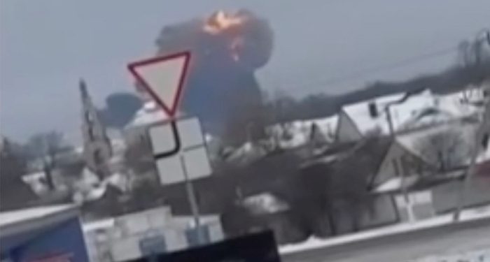 Ukraynalı 65 savaş esiri taşıyan Rus uçağı düştü