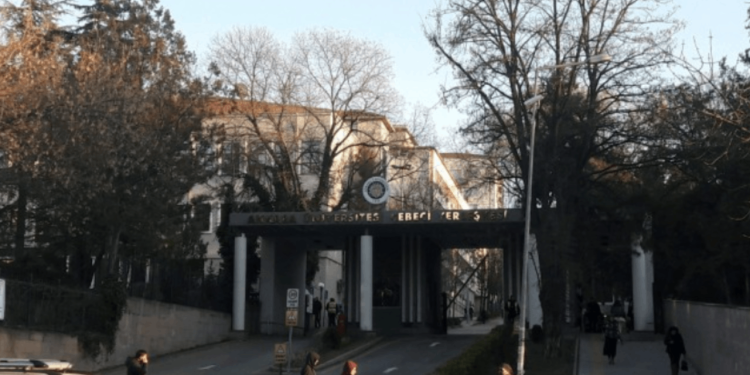 Ülkücülerden Ankara Üniversitesi’nde öğrencilere saldırı: "Sizi okula sokmayacağız"