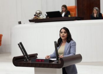 Uysal: Tutsaklar barışın sesi olmak için açlık grevinde