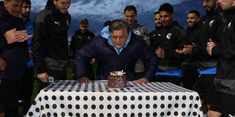 Yaş yetmiş, iş bitmemiş