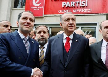Yeniden Refah-AKP pazarlığı sürüyor: Ankara ve İstanbul'da ikişer ilçe istediler