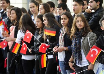 “Almanya’daki tüm Türkiye kökenliler Alman vatandaşlığı alır”