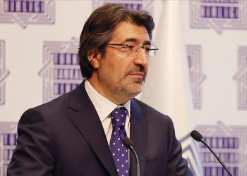 Bankalar Birliği Başkanı: Faiz artırımı bu ay tamamlanır, dolar 40 lirayı bulabilir