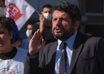 Vekilliği düşürülen Can Atalay: Türkiye, bu deli gömleğine sığmayacak