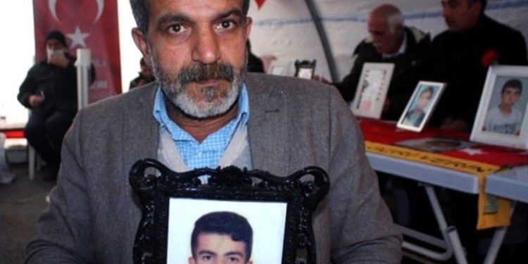 Aranan cinayet hükümlüsüne devlet bir de koruma vermiş