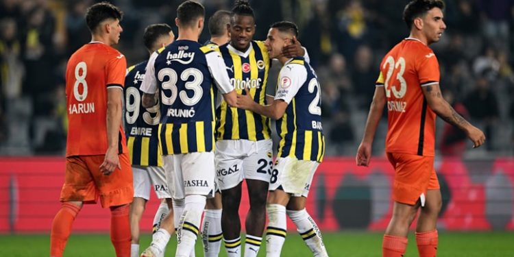 Fenerbahçe farka alıştı, Adana’yı 6 golle kupa dışına attı