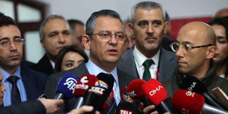 Özgür Özel: TÜİK emeklilerin cebinden para çalıyor