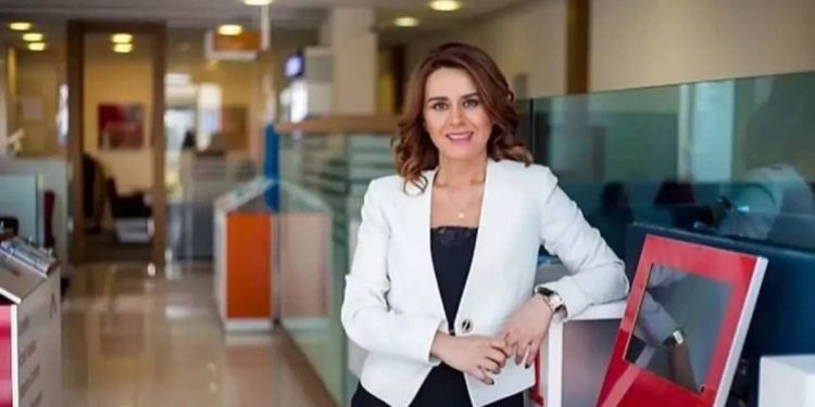 Seçil Erzan’ın yeni ses kaydı: Hocaya da kağıt vermiyorum, kesin alacağız parayı!