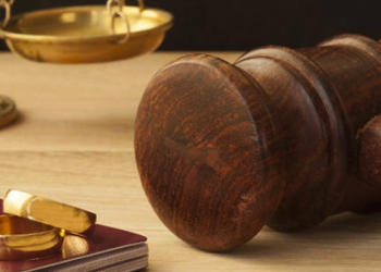 Yargıtay’dan emsal karar: Eşe sormadan araba satmak ekonomik şiddet