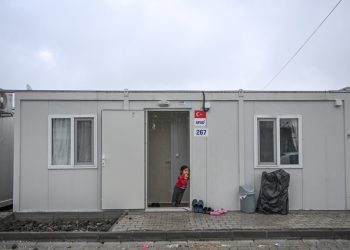 Hataylı depremzedeler: “Derin eşitsizlik yaşıyoruz”