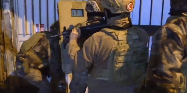 33 ilde IŞİD operasyonu: 147 gözaltı