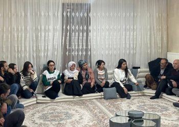 Özgürlük Yürüyüşçüleri Gever’de ev ev gezdi