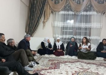 Özgürlük yürüyüşçüleri Colemêrg’de ev ev gezdi: Mücadelemiz her geçen gün büyüyor