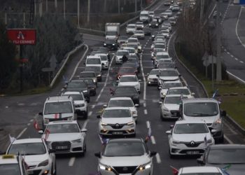 Amed’de DEM Parti adaylarından şehir turu