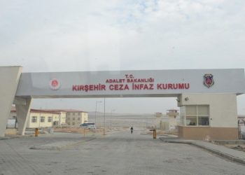 Biri ağır hasta 2 tutsağın tahliyesine ‘iyi hal’ engeli