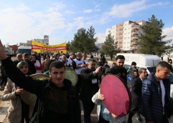 Genci ve yaşlısı toplanıp Özgürlük Yürüyüşçüleri’ni karşıladı