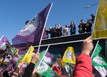 Hatimoğulları: Kayyımlar gidecek, demokrasi gelecek