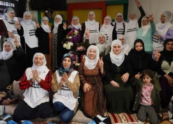 Adalet Nöbetleri’nden ‘Önderimizi özgürleştirmeden hiçbirimize rahat yok’ mesajı