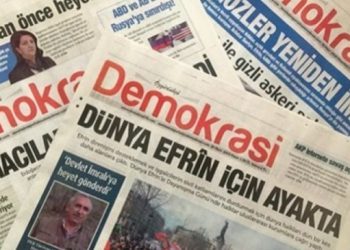 Gazetecilerin duruşması ertelendi