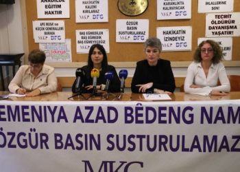 Gazetecilerden Müftüoğlu ve Gürbüz için dayanışma çağrısı