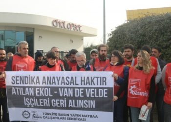 Basın-İş, Ekol Ofset önünde: Mücadelenin sonunda biz kazanacağız