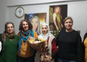 Deniz Poyraz Korosu’ndan Fehime Poyraz’a ziyaret