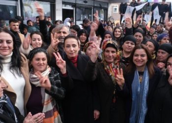 ‘Kendimizi ve kentlerimizi yeniden inşa edeceğiz’