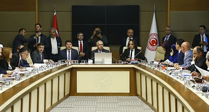 8. yargı paketi görüşmeleri başladı; yeni hukuksuzlukların yolu açılıyor