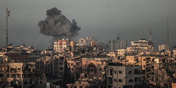 ABD ve İngiltere'den Yemen'e yeni hava saldırıları